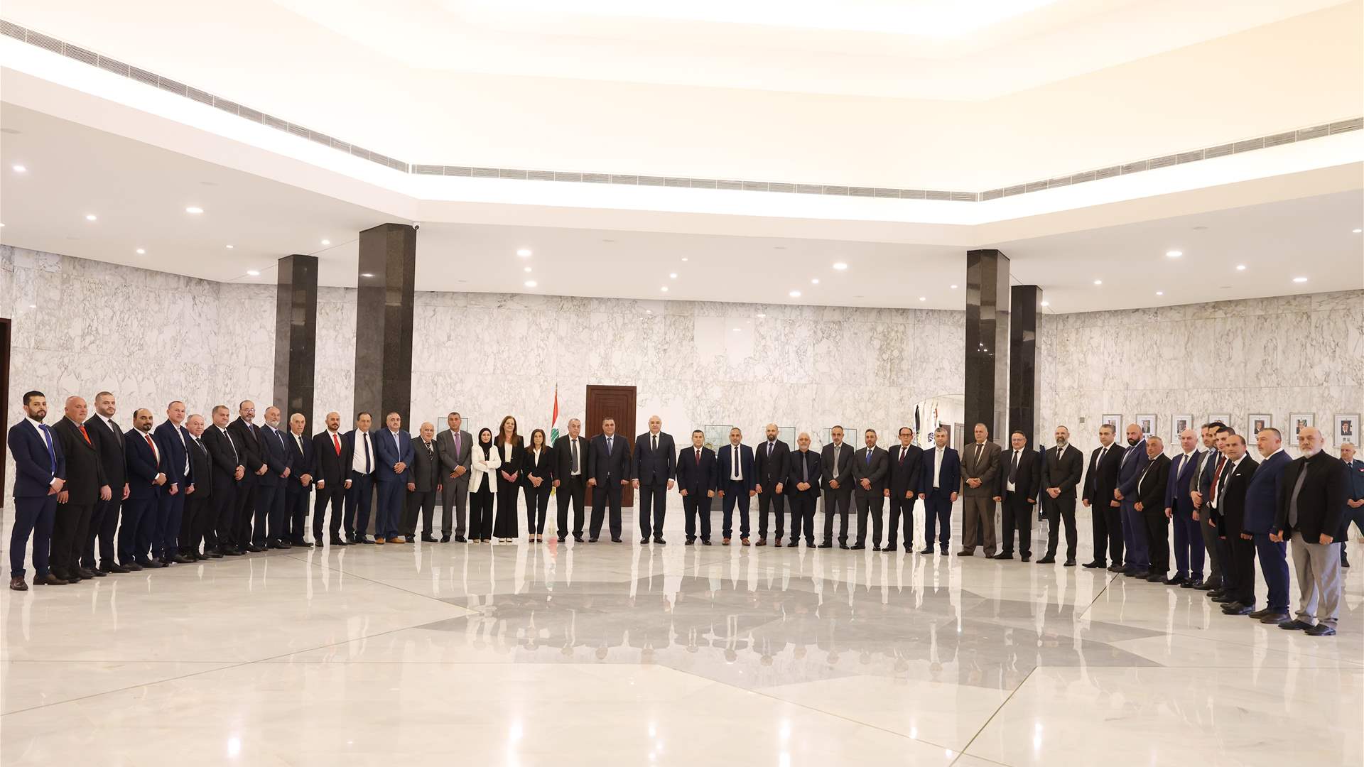 عون: إطلاق مشاريع حيوية قريباً والتشديد على وحدة اللبنانيين تحت سقف الدولة