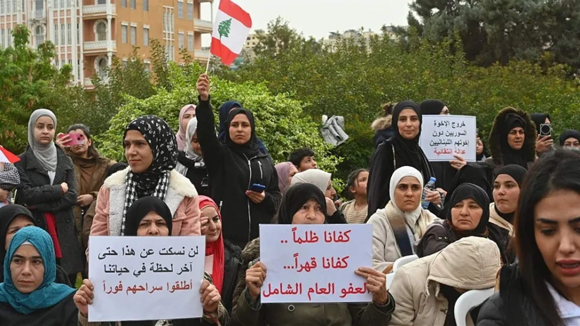 الإسلاميون السجناء والعدالة: من وصمة "الإرهاب" إلى العفو؟