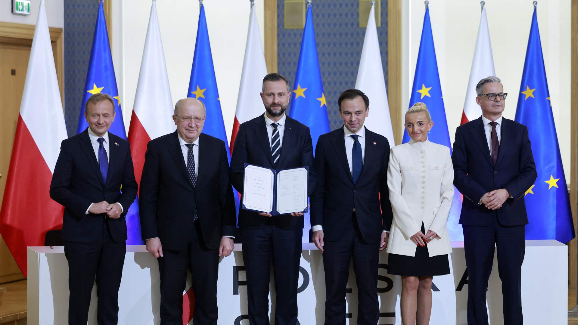 Poland signs 44-bn-euro EU defence loan deal to modernise military