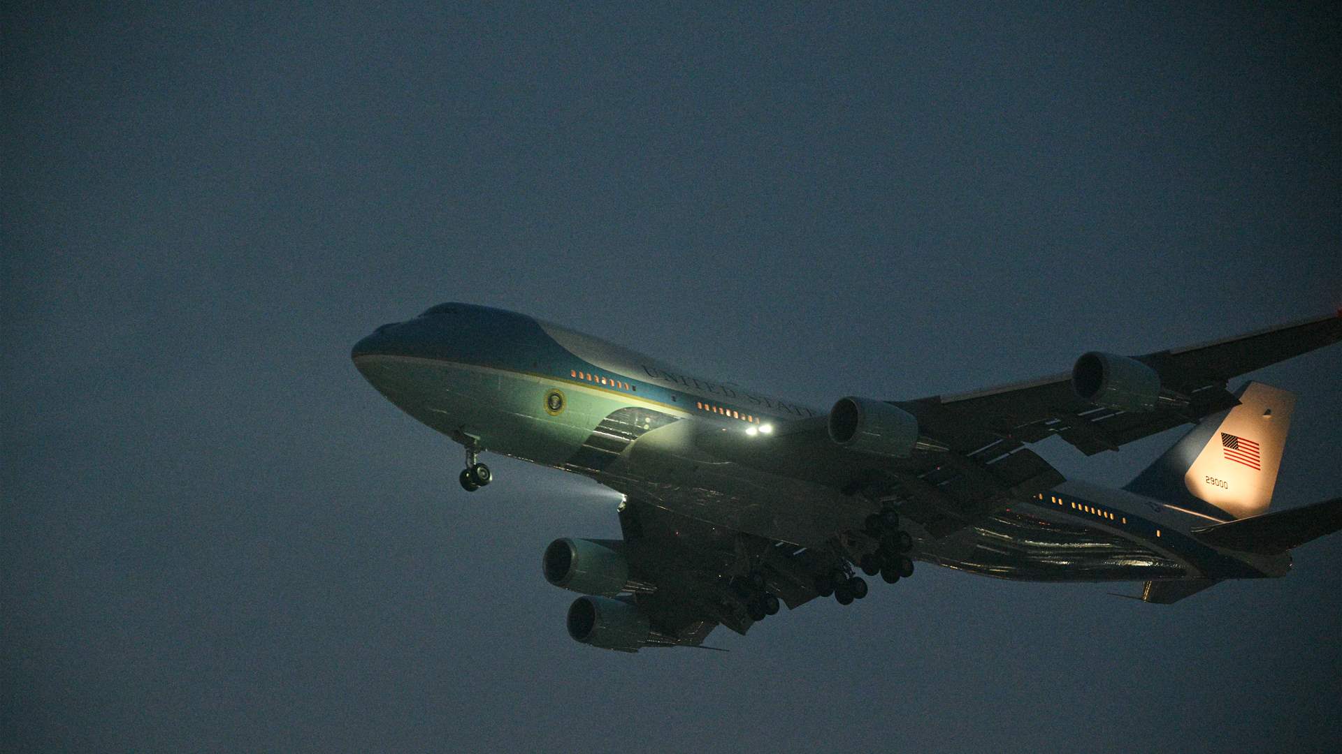 Trump arrives in Beijing for summit with Xi