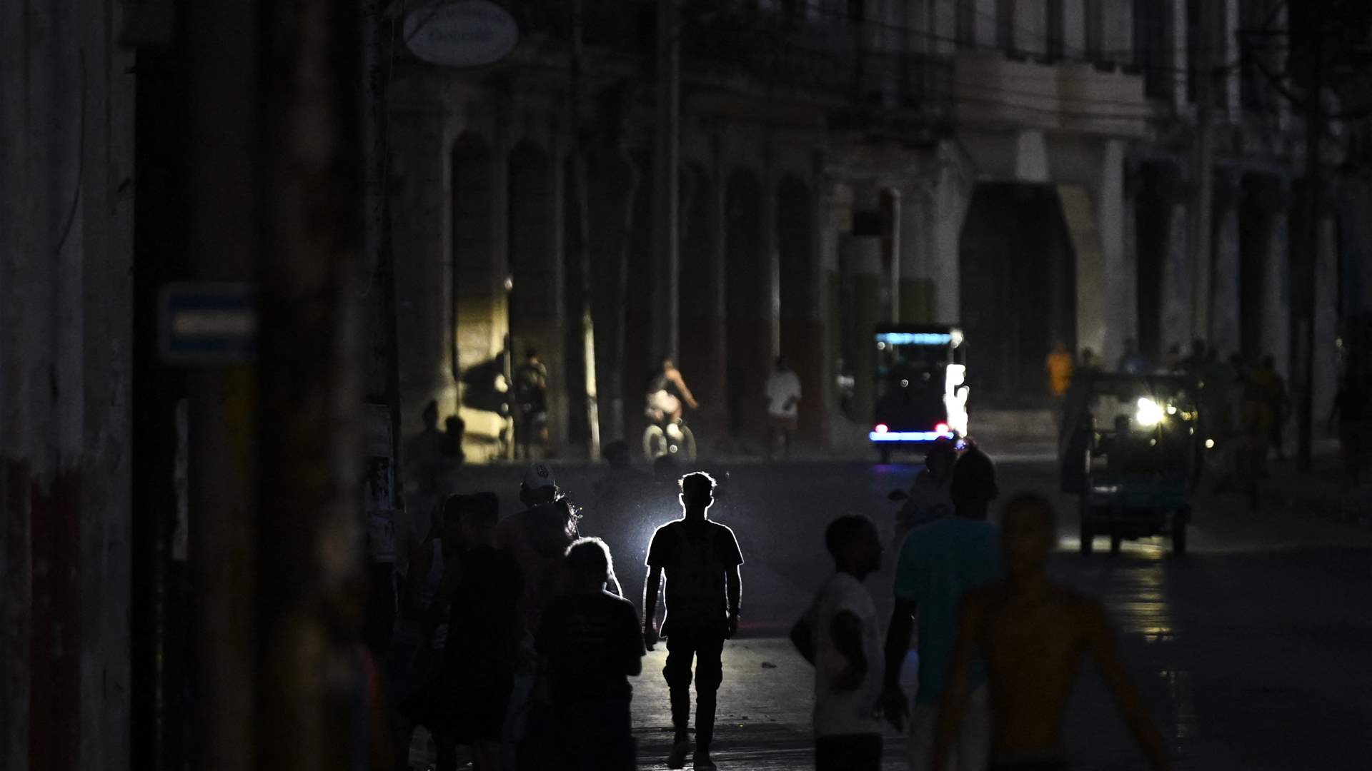 Cuba calls on US to lift blockade following aid offer