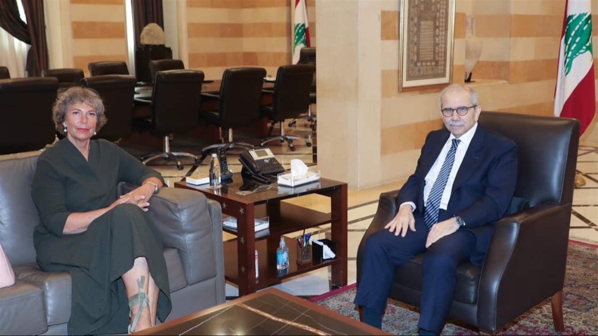 سلام استقبل سفيرة سويسرا مودعة