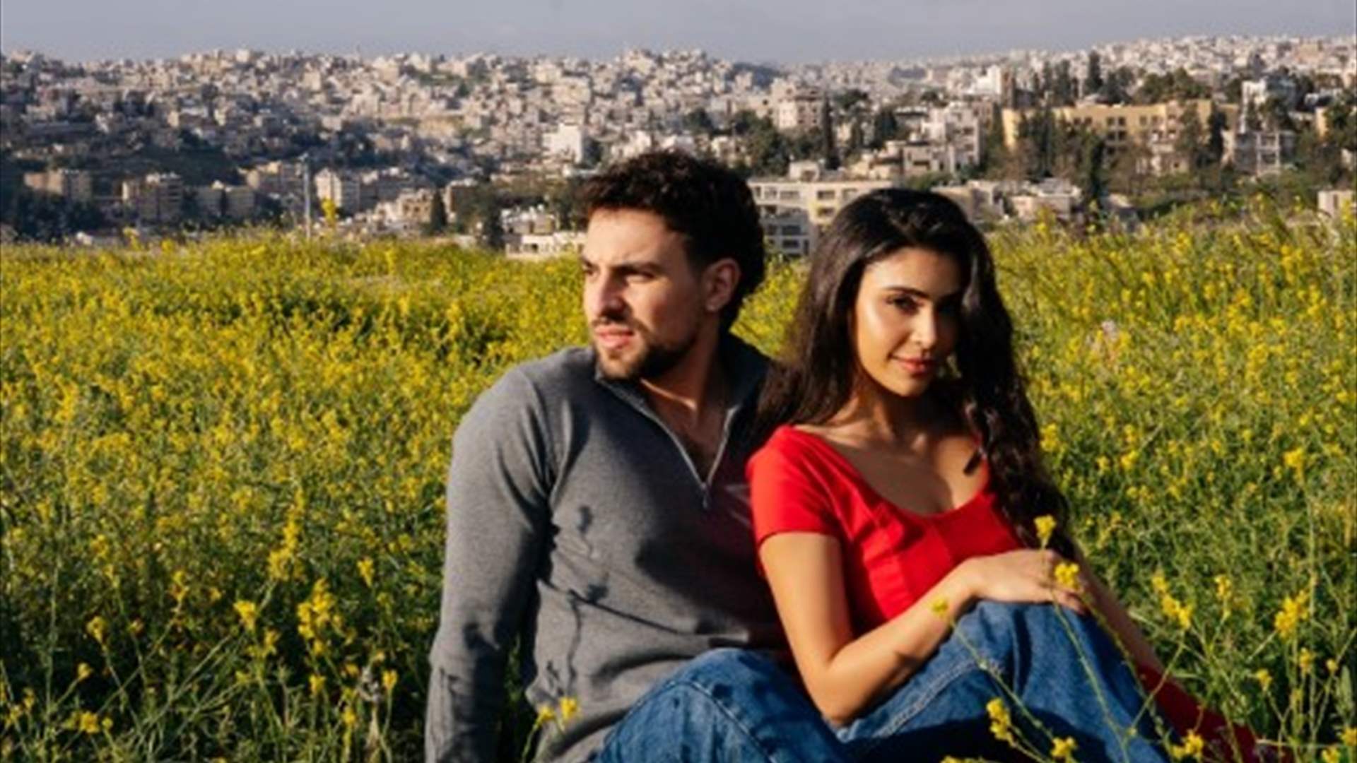 بعد الجدل والشائعات التي أثارتها صورهما… "صباح الورد" تجمع سان لوفان وياسمينا زيتون (فيديو)