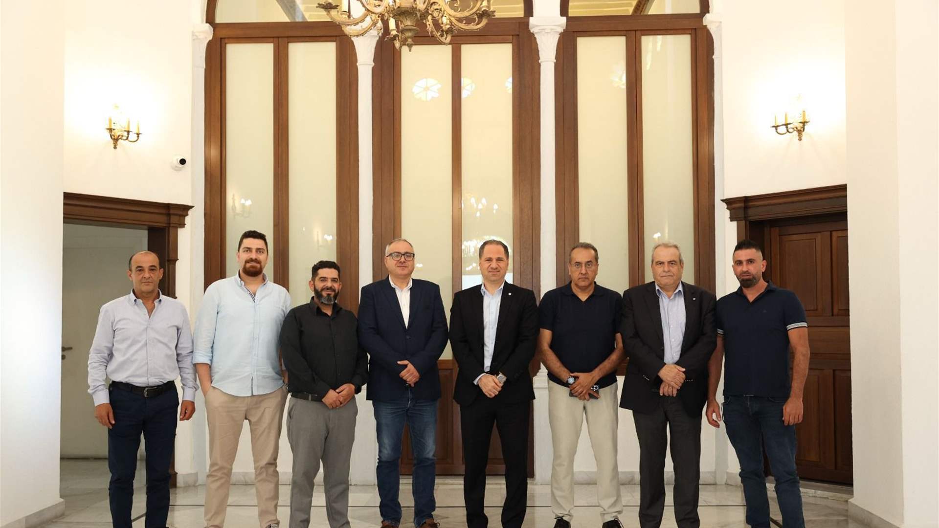 رئيس الكتائب استقبل وفدا من بلدة أبو قمحة الجنوبية: ضرورة الوقوف إلى جانب الأهالي والتمسّك بالأرض