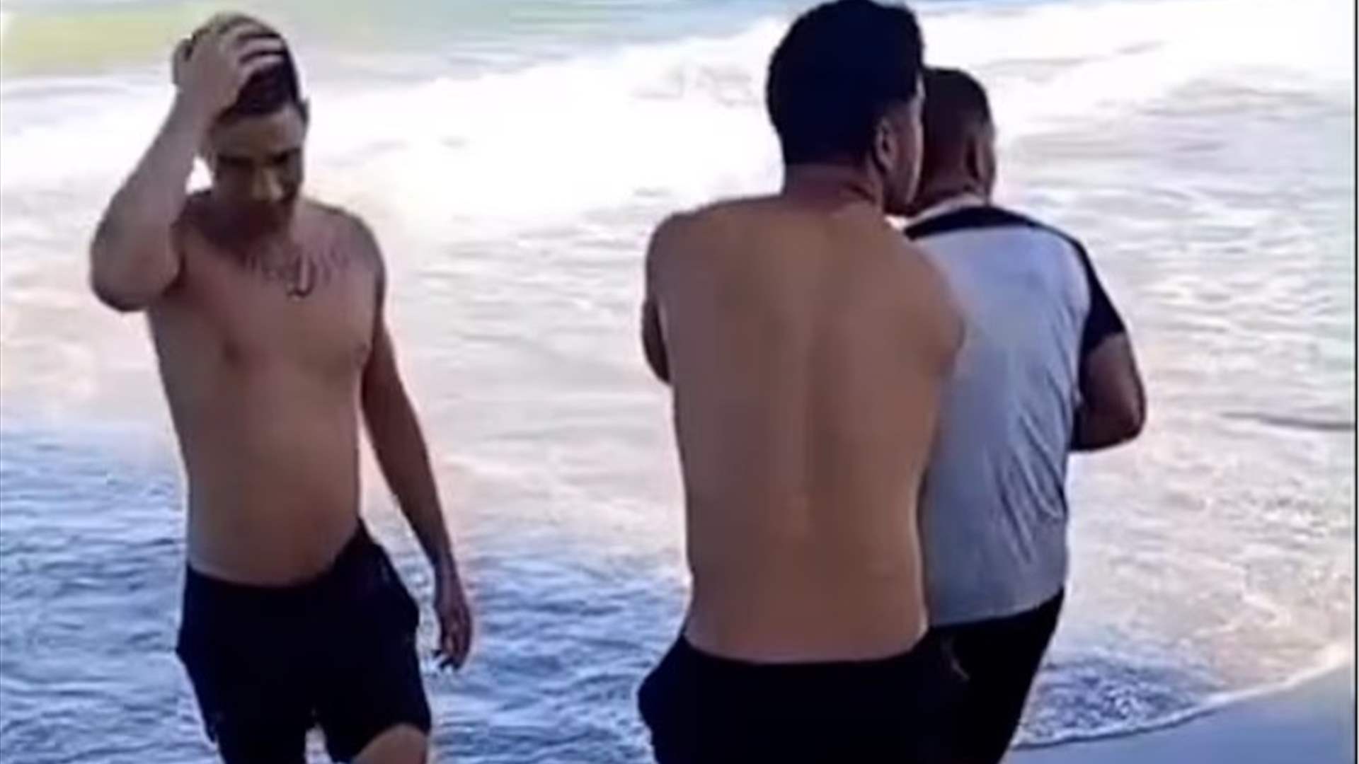 رعب على شواطئ البرازيل... هجومَا قرش متتاليان ينتهيان ببتر ساق طفل وشابة (فيديو)