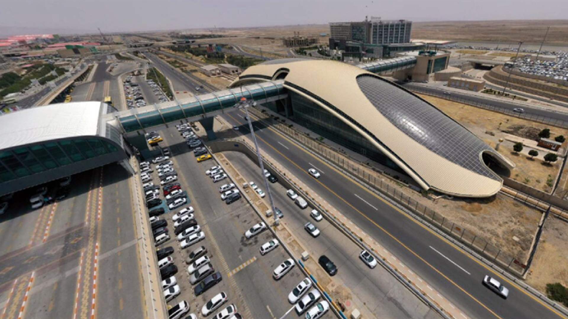 استئناف الرحلات الجوية في مطار الإمام الخميني الدولي في طهران