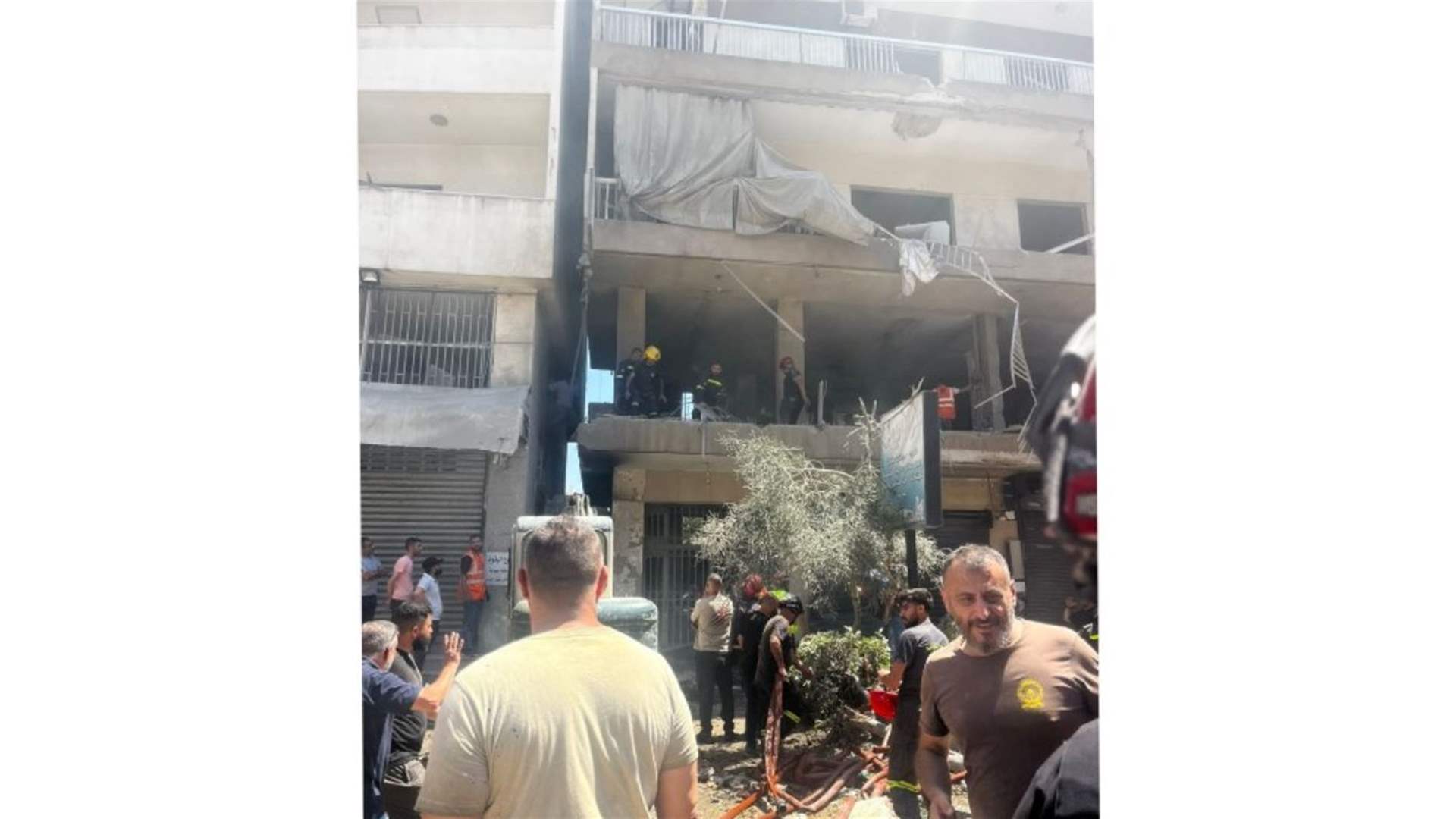 الدفاع المدني: سحب جثامين ثلاثة شهداء ونقل ستة مصابين من موقع الاستهداف في الضاحية