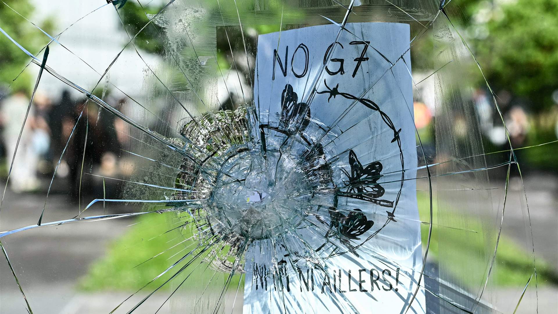Clashes erupt between G7 protesters and police near UN in Geneva