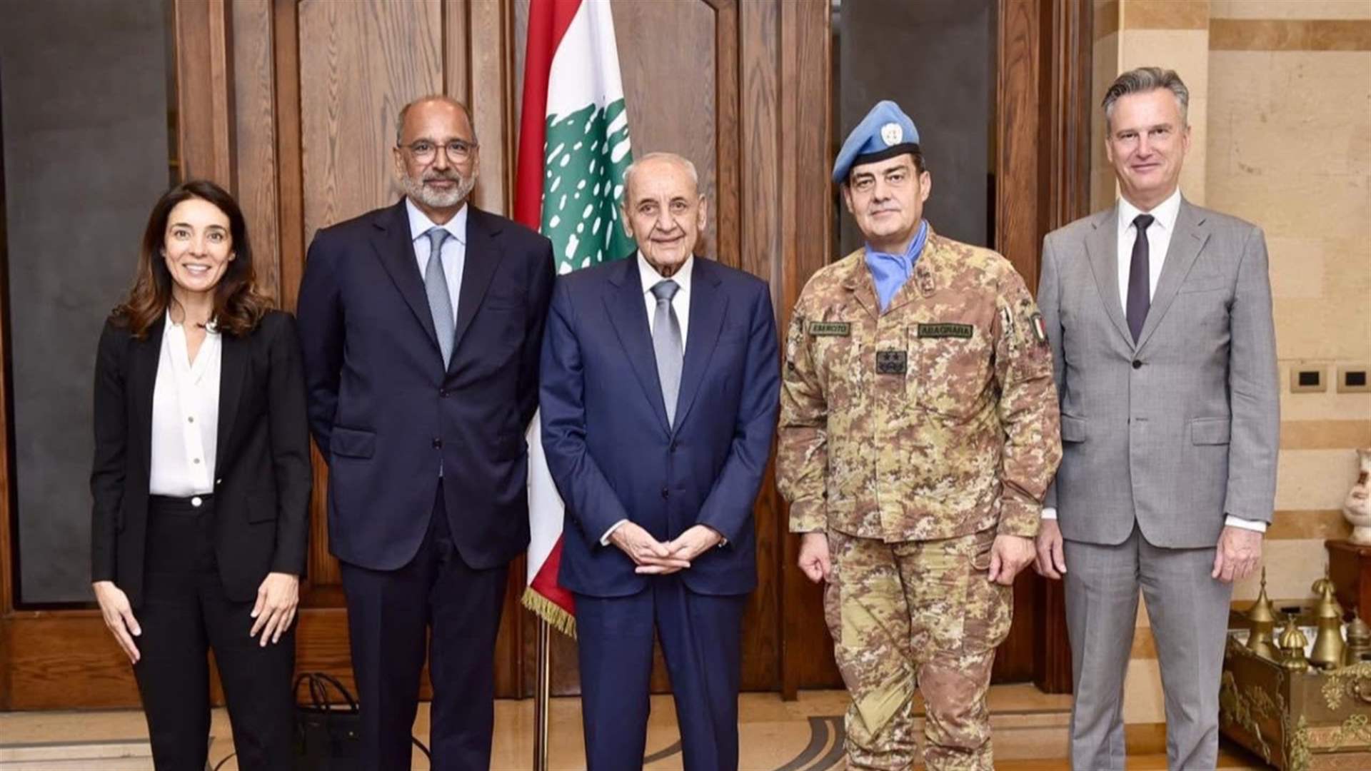 الرئيس بري تابع مع زواره التطورات وملف النازحين 