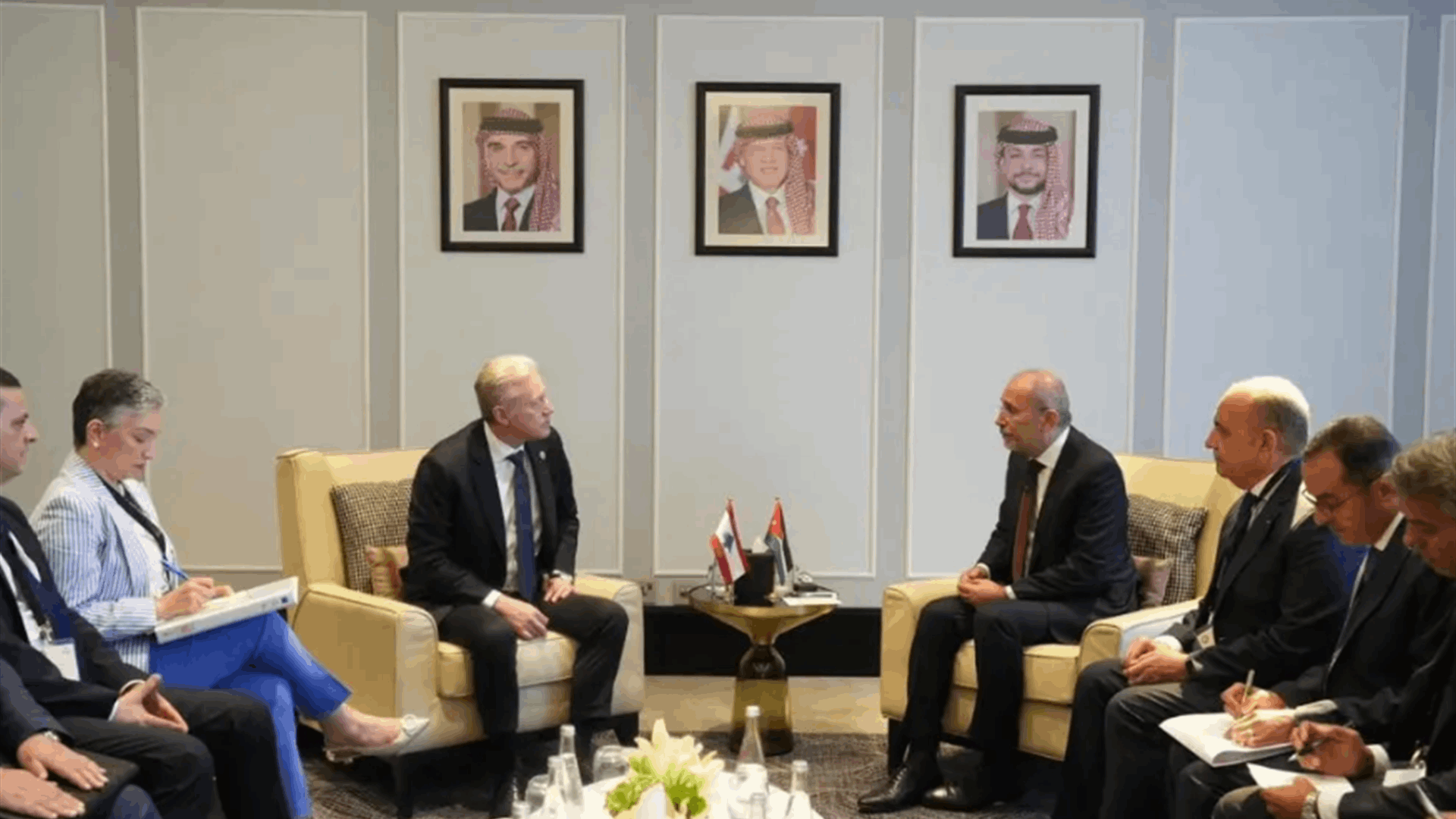 رجي التقى في عمان نظيريه الأردني والمصري: لبنان ماض في مساره التفاوضي وحصر السلاح قرار لا رجوع عنه