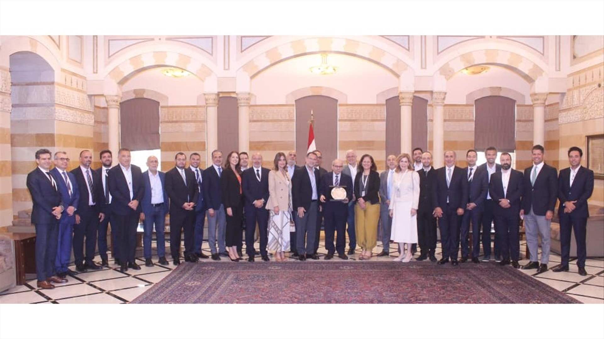 رئيس الحكومة استقبل وفدا من Young Presidents’ Organization: لا أحد يستطيع أن ينجز شيئا بمفرده وبدأنا العمل على مشاريع واضحة للشراكة بين القطاعين العام والخاص