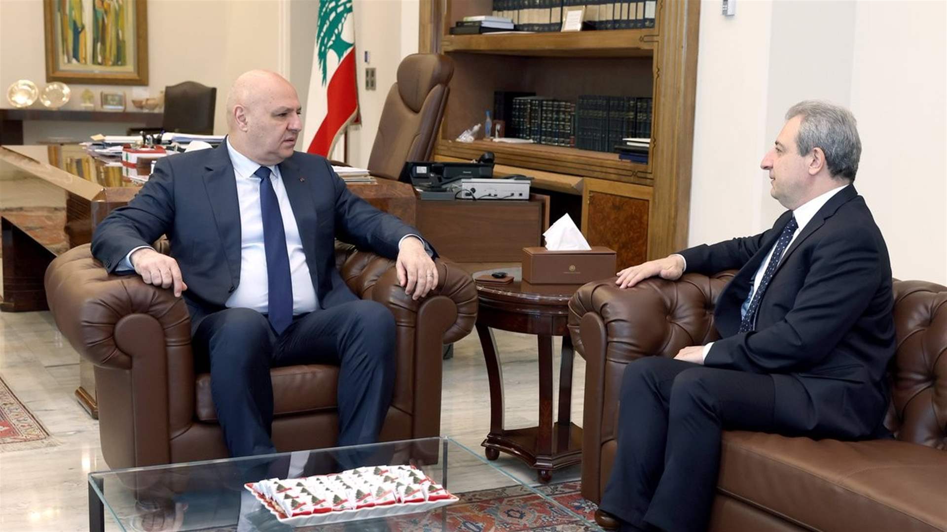 الرئيس عون عرض مع أبو فاعور مسار المفاوضات