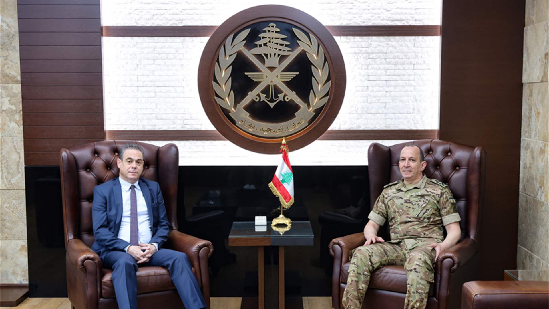 استقبالات العماد قائد الجيش