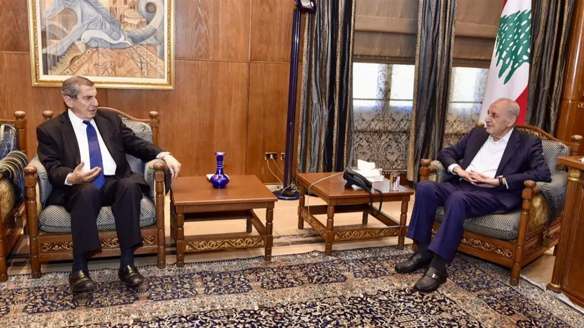 بري عرض وزواره للمستجدات السياسية وشؤونا وطنية... الفرزلي: للدفاع عن وحدة اللبنانيين ورفض الفتنة بكل أشكالها