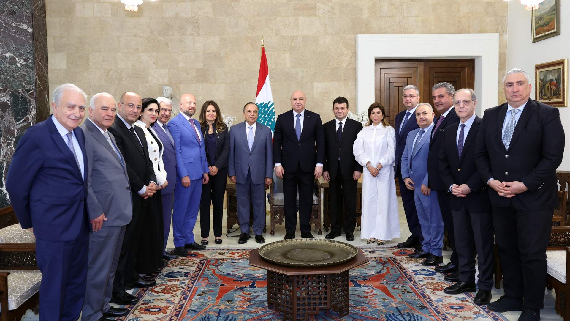  عون: المفاوضات حرب دبلوماسية ووزير الخارجية السوري يؤكد التزام دمشق بعلاقات دولة مع دولة