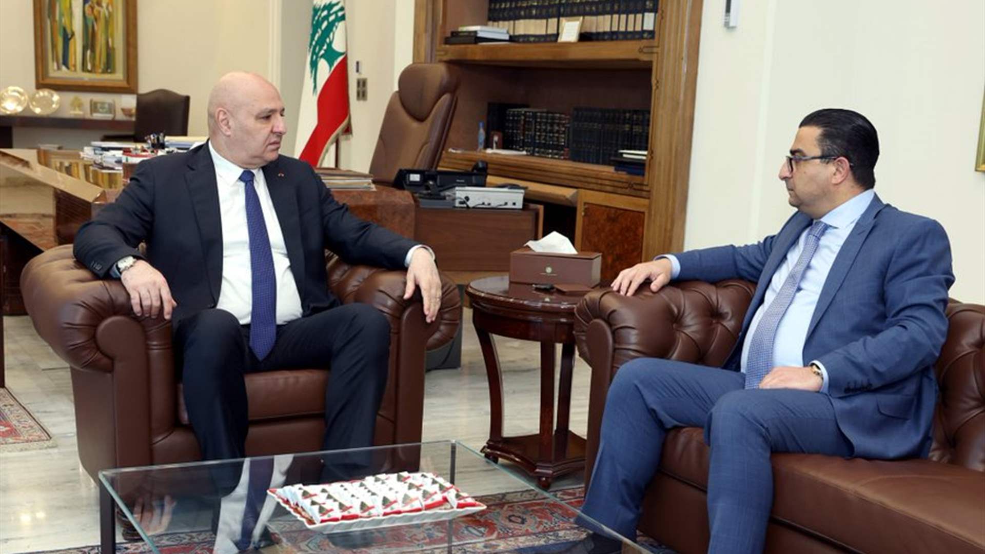 الرئيس جوزاف عون عرض مع المدعي العام التمييزي القاضي أحمد رامي الحاج عمل النيابات العامة وشؤونًا قضائية أخرى