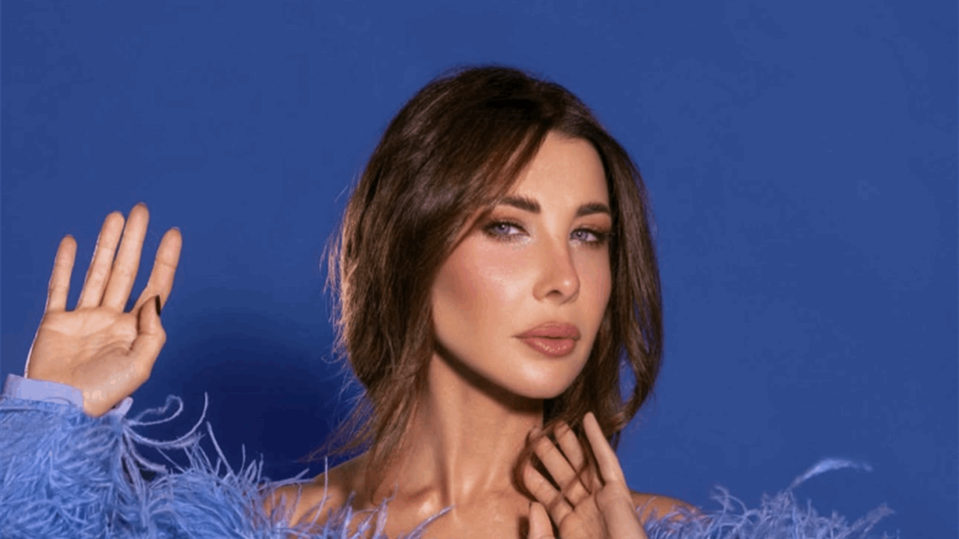نانسي عجرم من كواليس عيد ميلادها: "ما بعرف ليه منستحي لما يفاجئونا بعيدنا..."