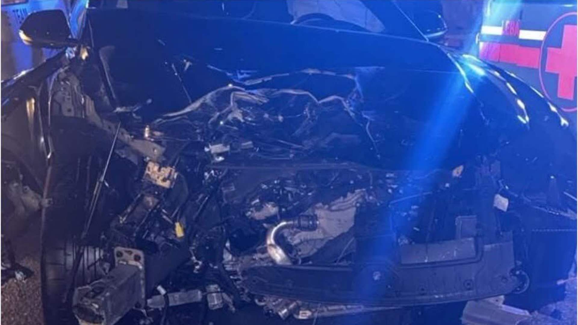 إنحراف سيارة على طريق وطى الجوز - كسروان واحتراق 3 شبان كانوا في داخلها