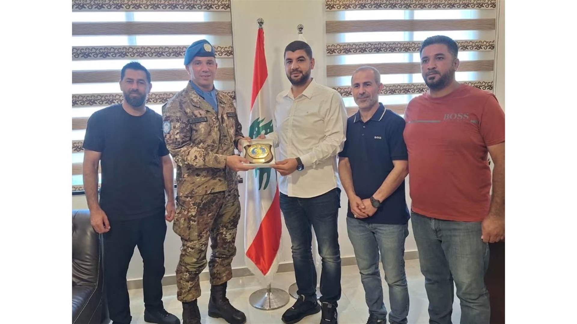 قائد القطاع الغربي في اليونيفيل يزور بلدية برج الشمالي