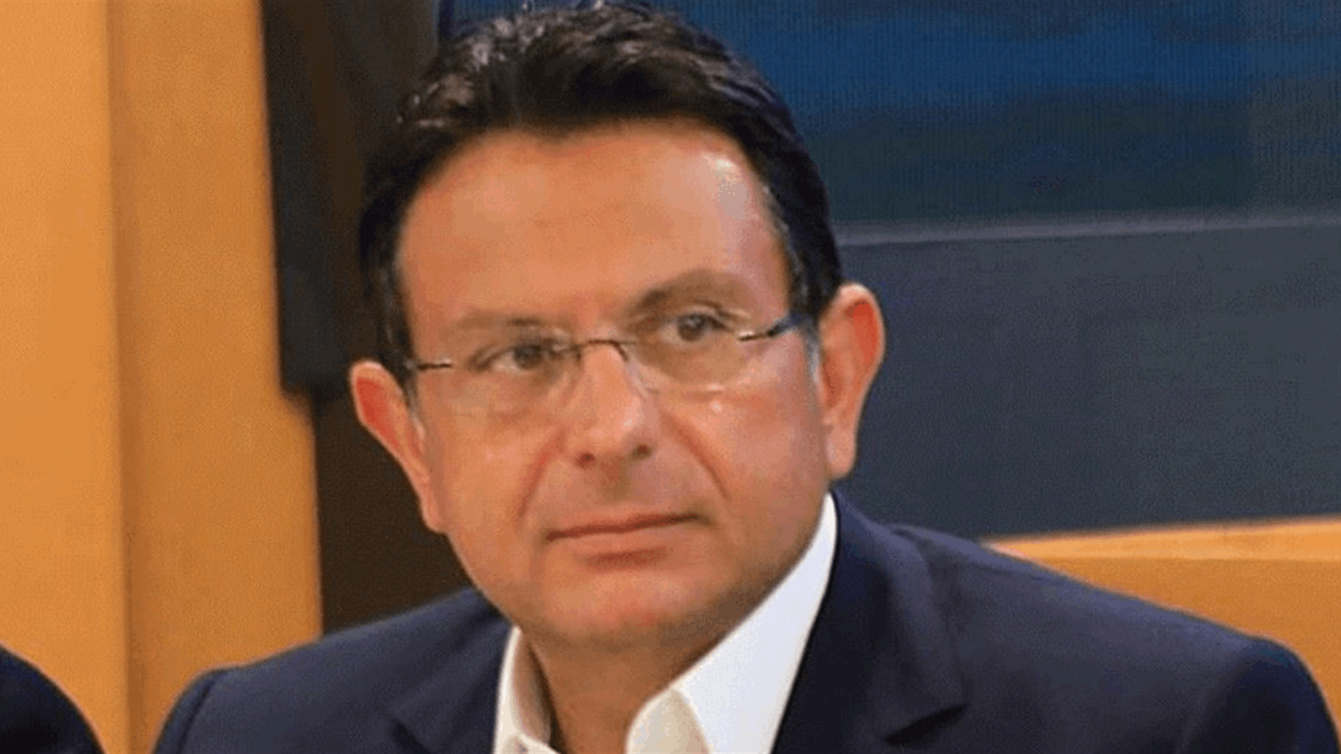 الخازن يناشد وزير الأشغال ايجاد حل لمفرق وطى الجوز