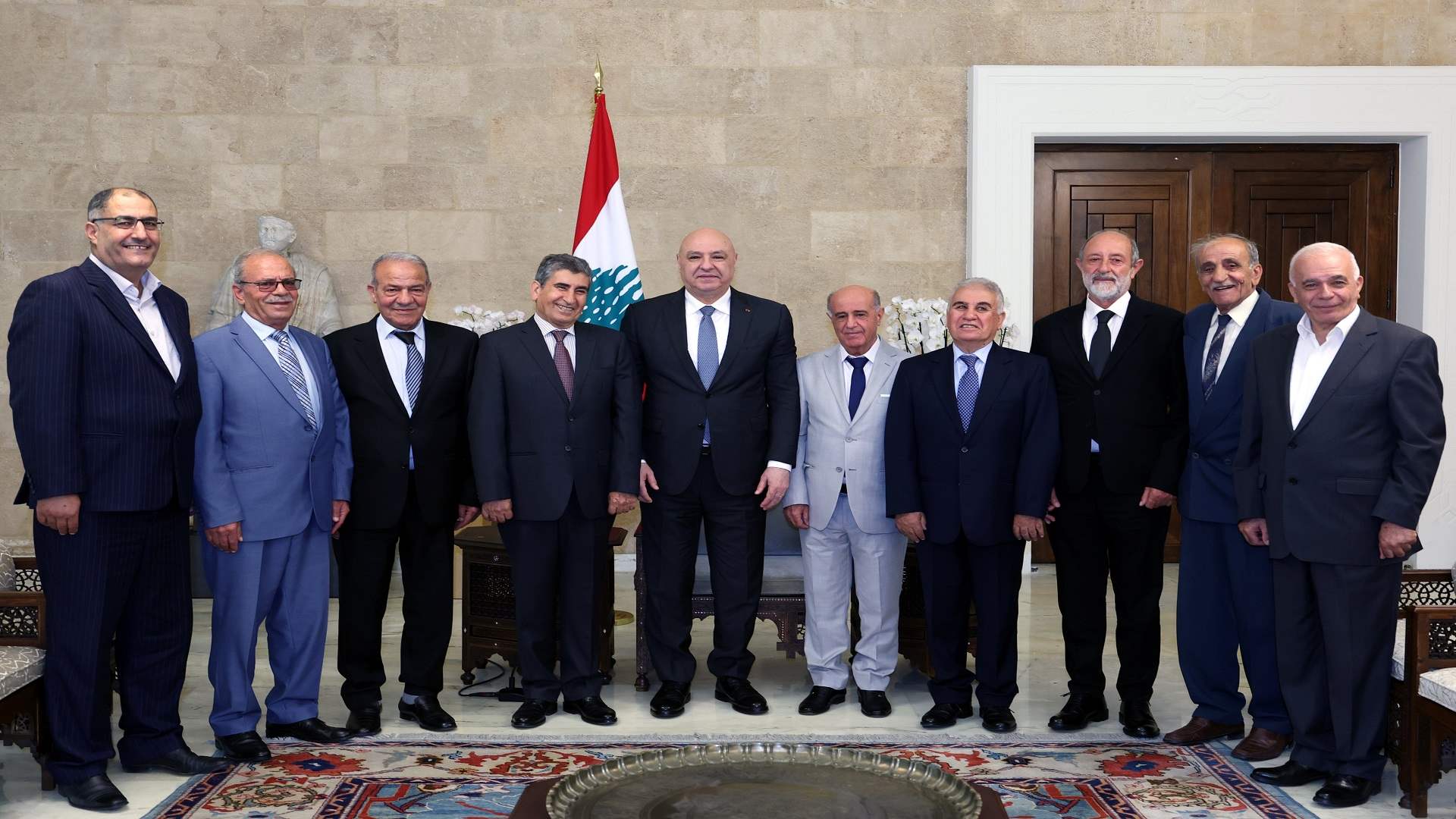 الرئيس عون مستقبلا وفدا من عشائر بعلبك-الهرمل: سنعمل على معالجة مطالبكم وسنبقى إلى جانب جميع أبناء المنطقة