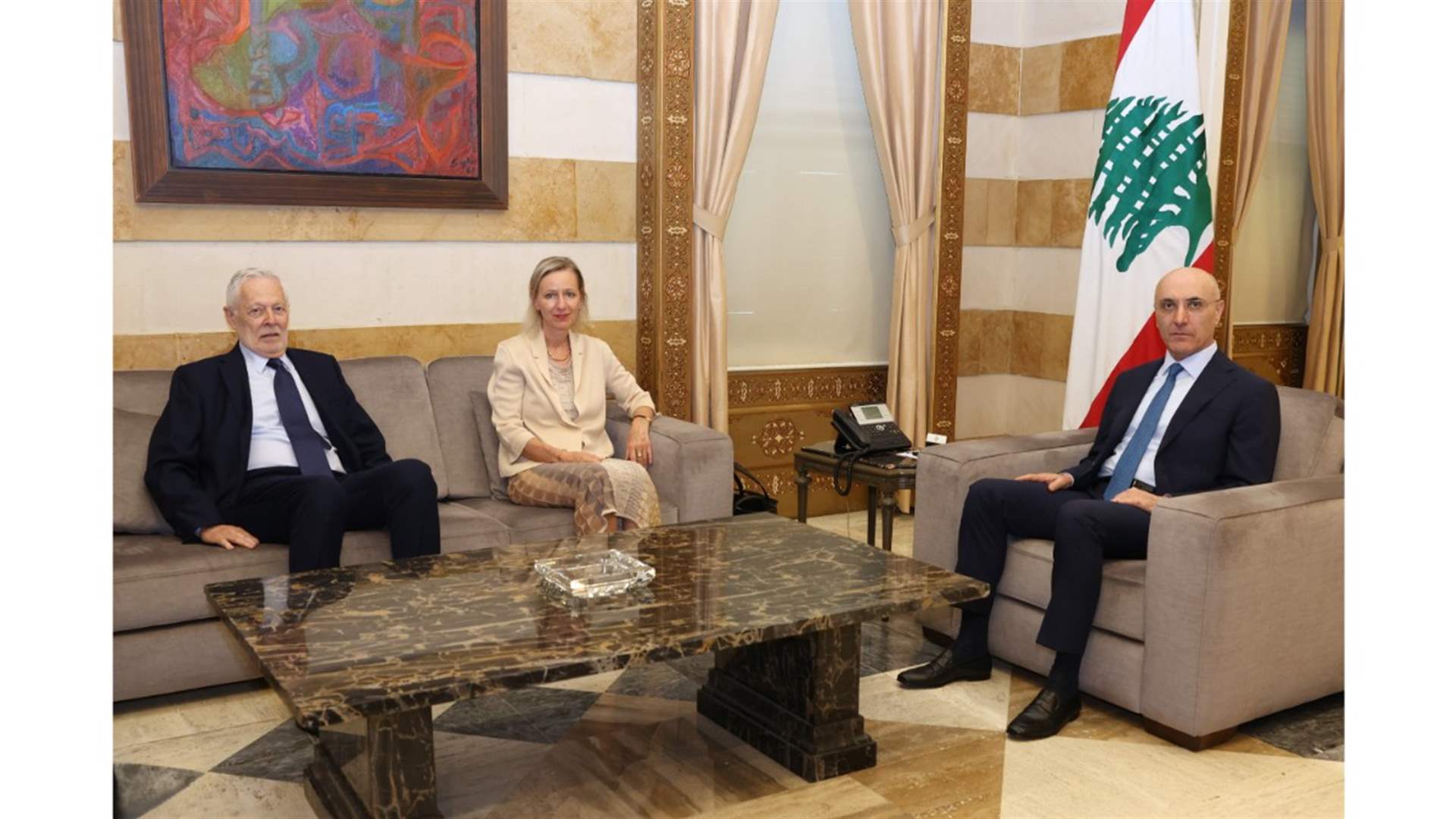 الحجار بحث مع كلاوس في أوضاع الأونروا واللاجئين الفلسطينيين وعرض المستجدات مع شهيب وسعيد