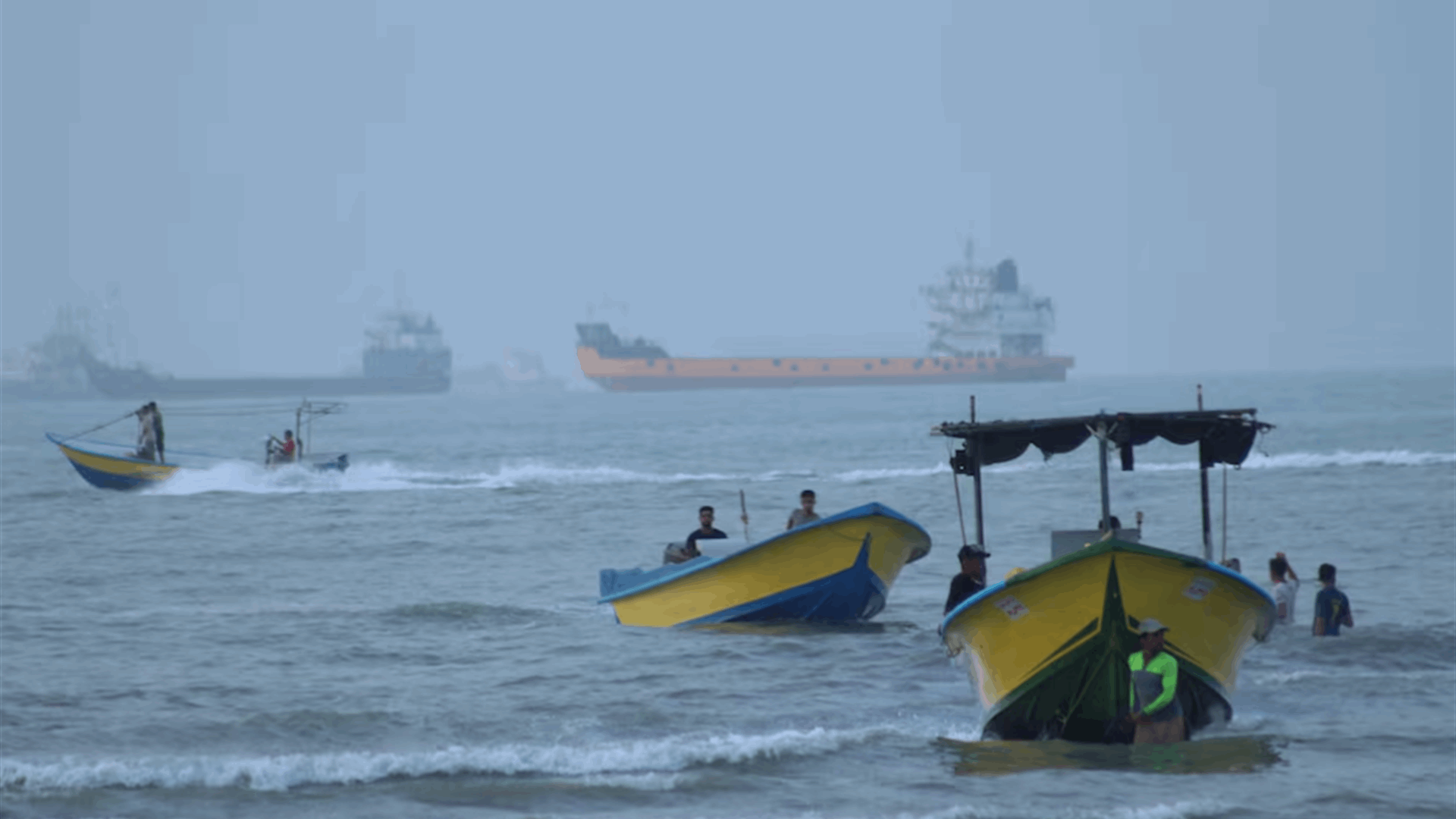 Gulf states back plan to let Iran collect voluntary fees to use Hormuz