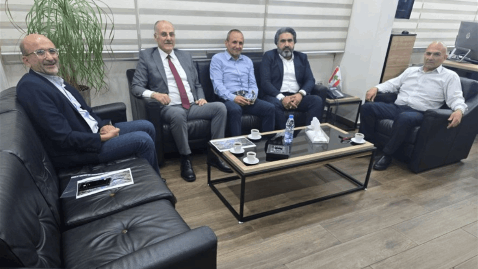عبدالله تابع ملف مياه شحيم مع خليفة واتفاق على آبار جديدة واستكمال مشاريع التمديد