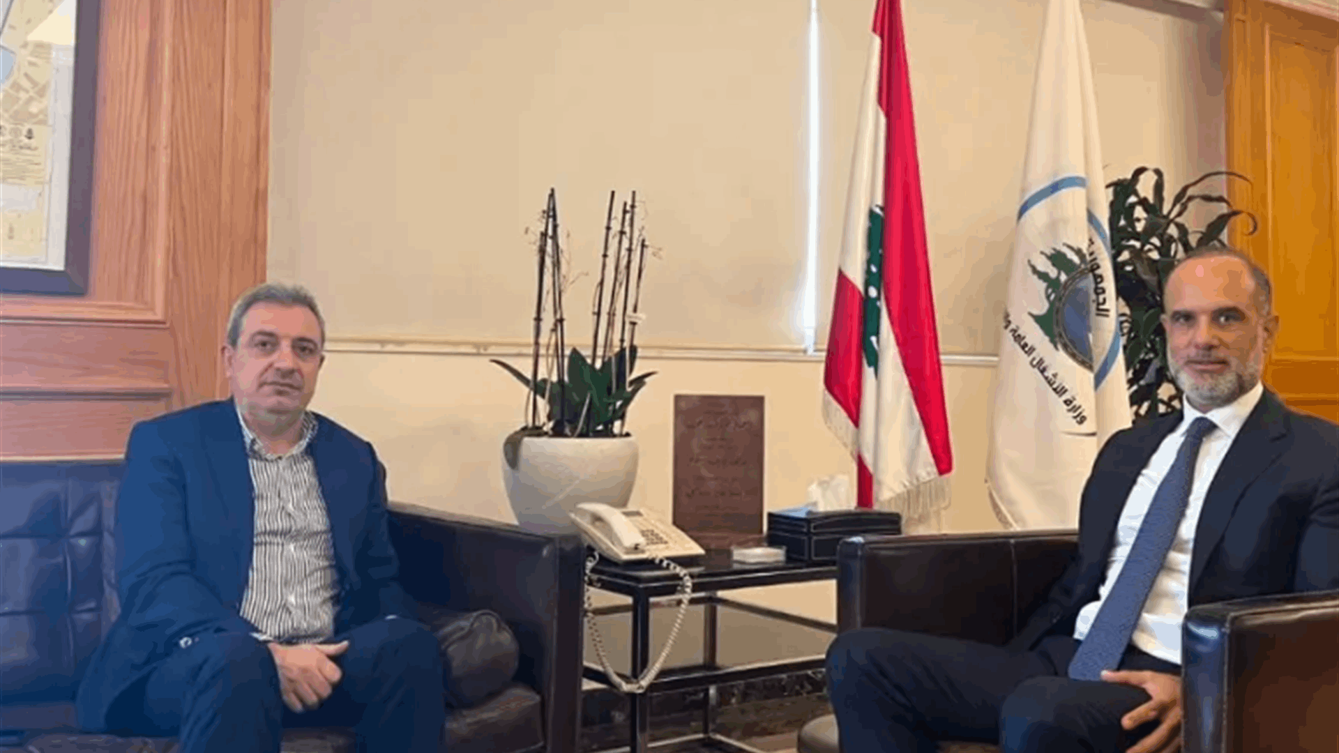 رسامني عرض مع أبو فاعور مشاريع طريق ضهر البيدر ونفق الأزهر وإنارة الطرق الدولية وملف المصنع