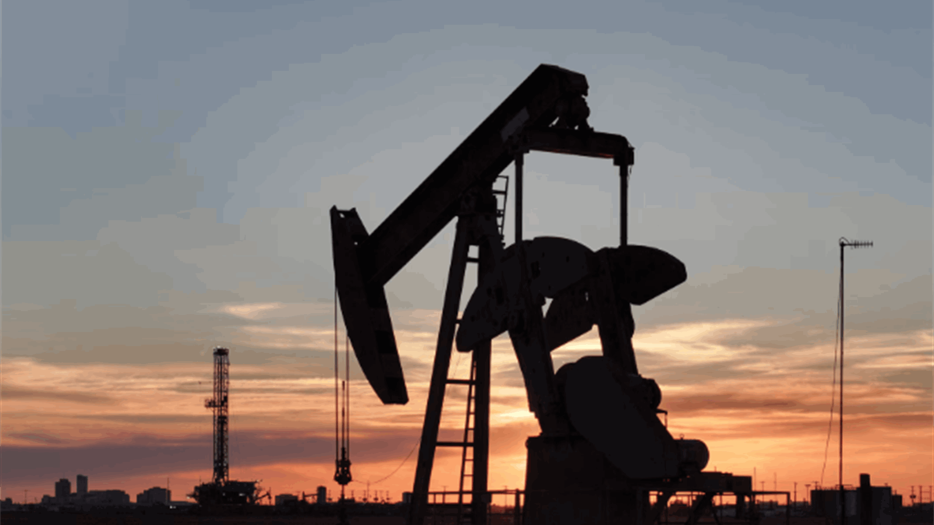Oil prices plunge on US-Iran deal hopes