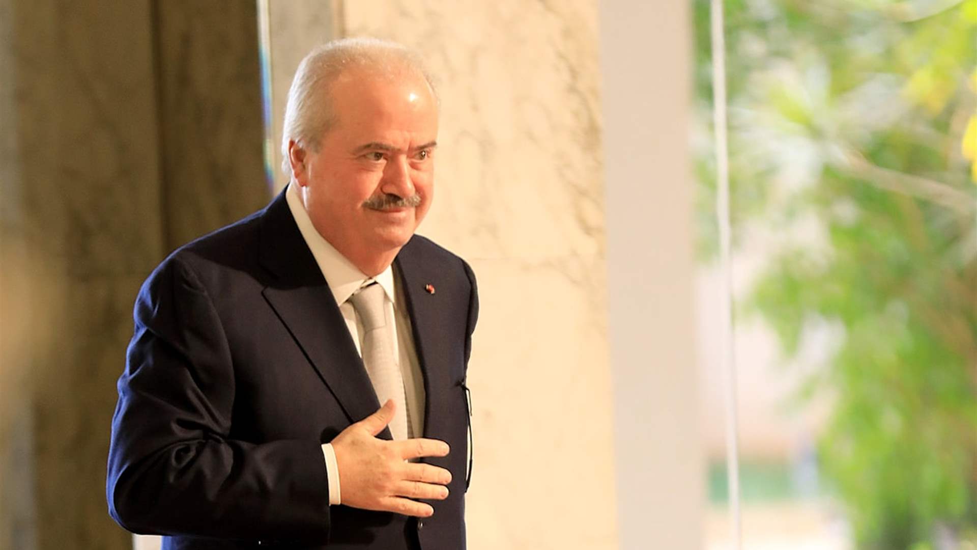 وزير المال للـLBCI عن ملف النفايات: هناك خطأ منذ سنوات حيث تُدفع أموال من خزينة الدولة من دون قانون