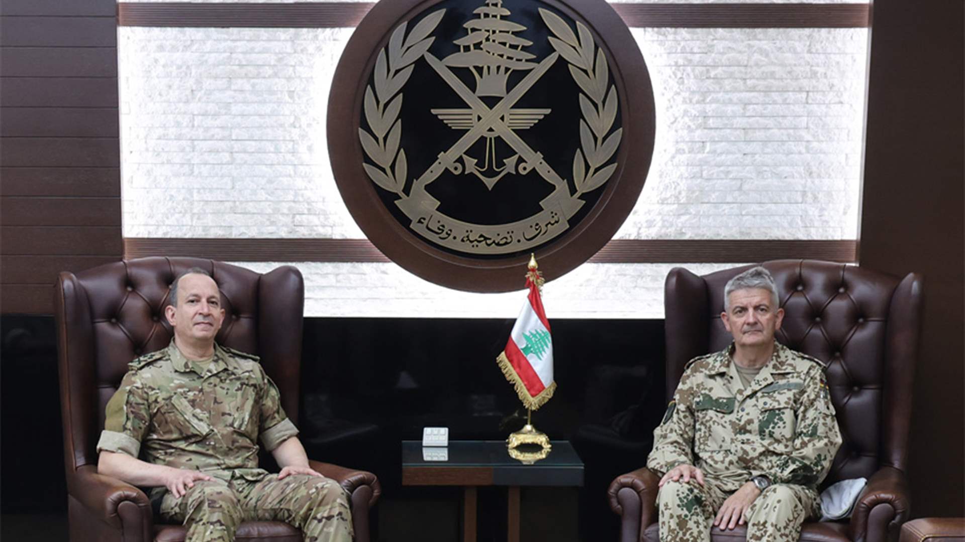 استقبالات العماد قائد الجيش