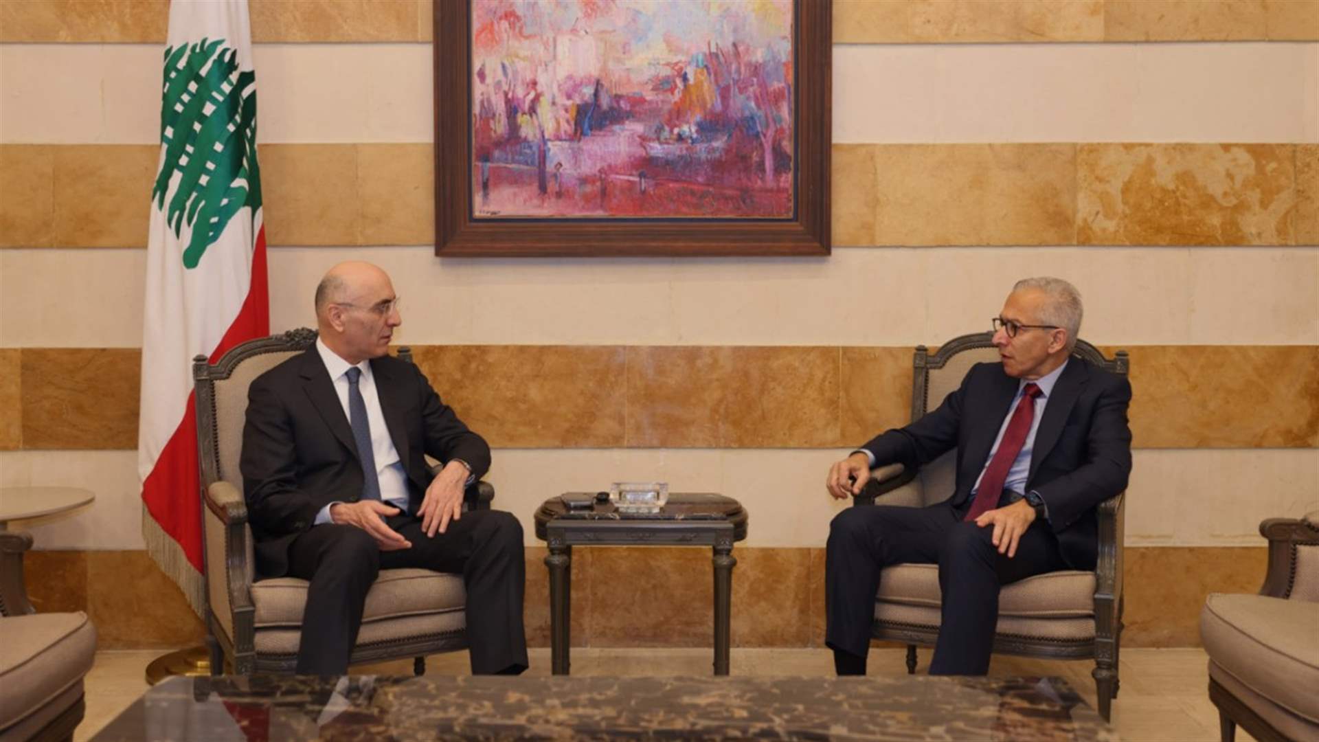 الحجار والبساط اكدا تعزيز التنسيق لمتابعة الصادرات اللبنانية إلى دول الخليج