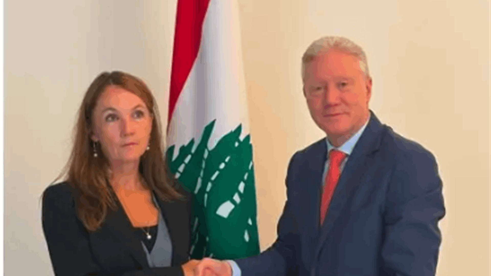 رجي تسلم من سفيرة الدانمارك نسخة عن أوراق اعتمادها