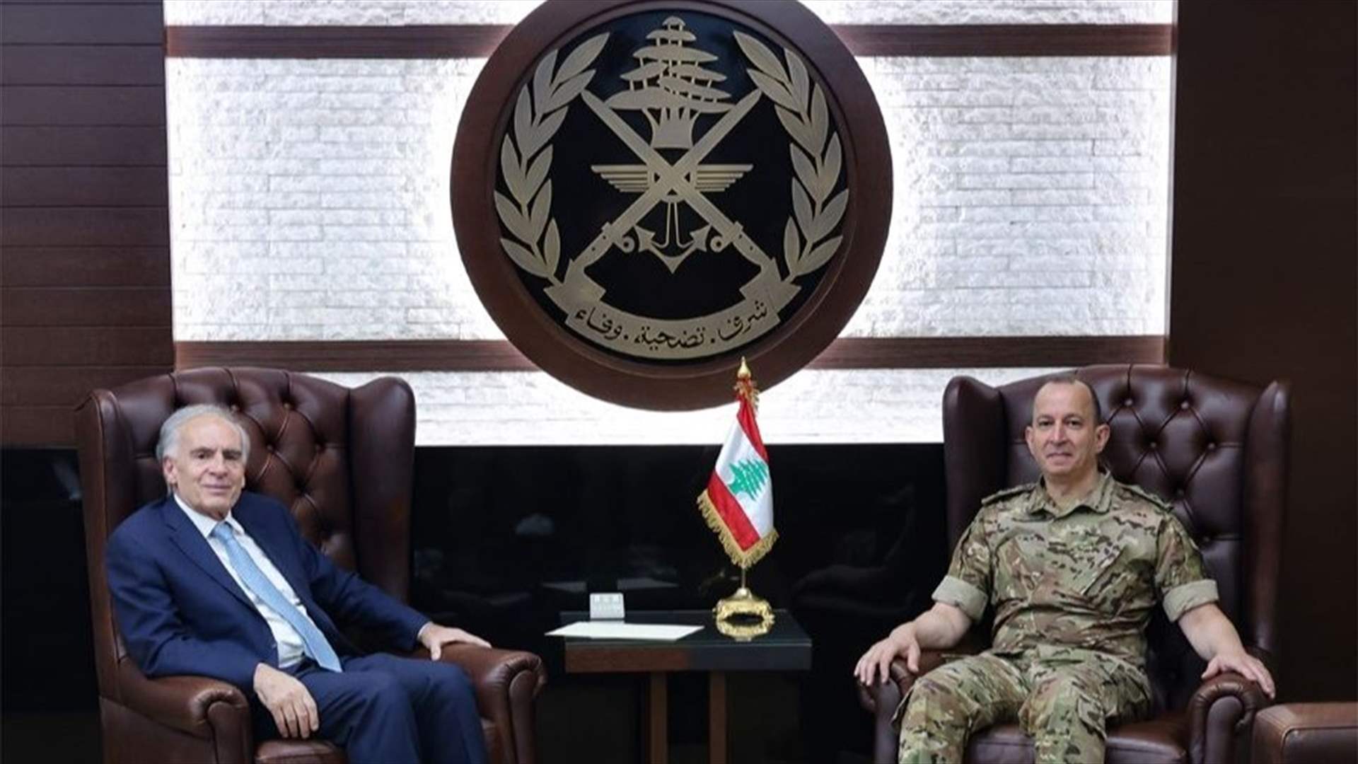 قائد الجيش بحث مع أرنو في الأوضاع العامة ومرحلة ما بعد "اليونيفيل"