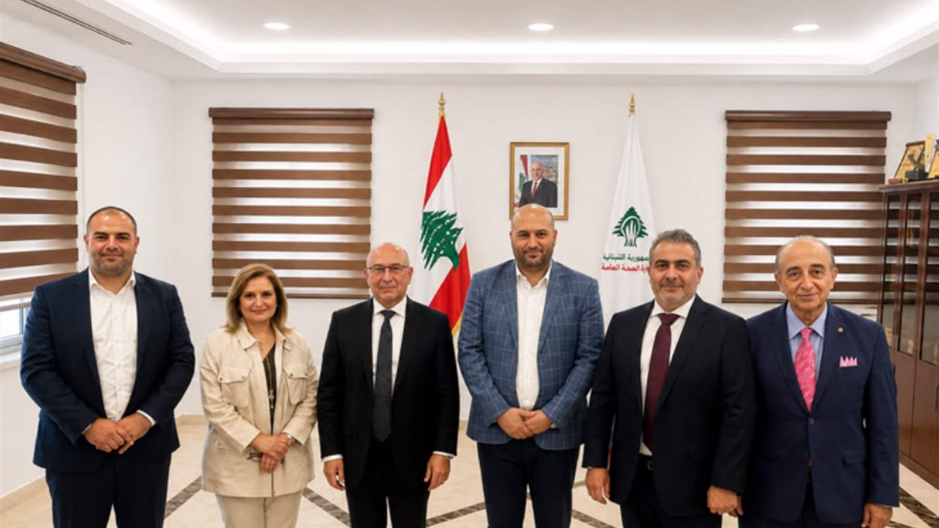 تجمع نقباء المهن الصحية يبحث مع وزير الصحة مكافحة انتحال الصفة الطبية والصحية وإطلاق حملة توعوية