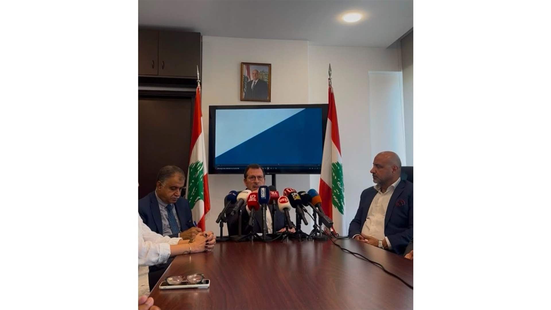 وزير المهجرين بحث مع سفيري لبنان في الإمارات والهند في فرص تبادل الخبرات