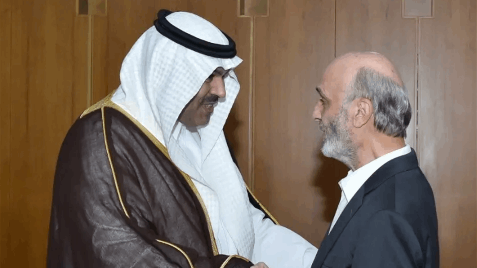 جعجع عرض مع السفير السعودي الأوضاع العامة في لبنان والمنطقة