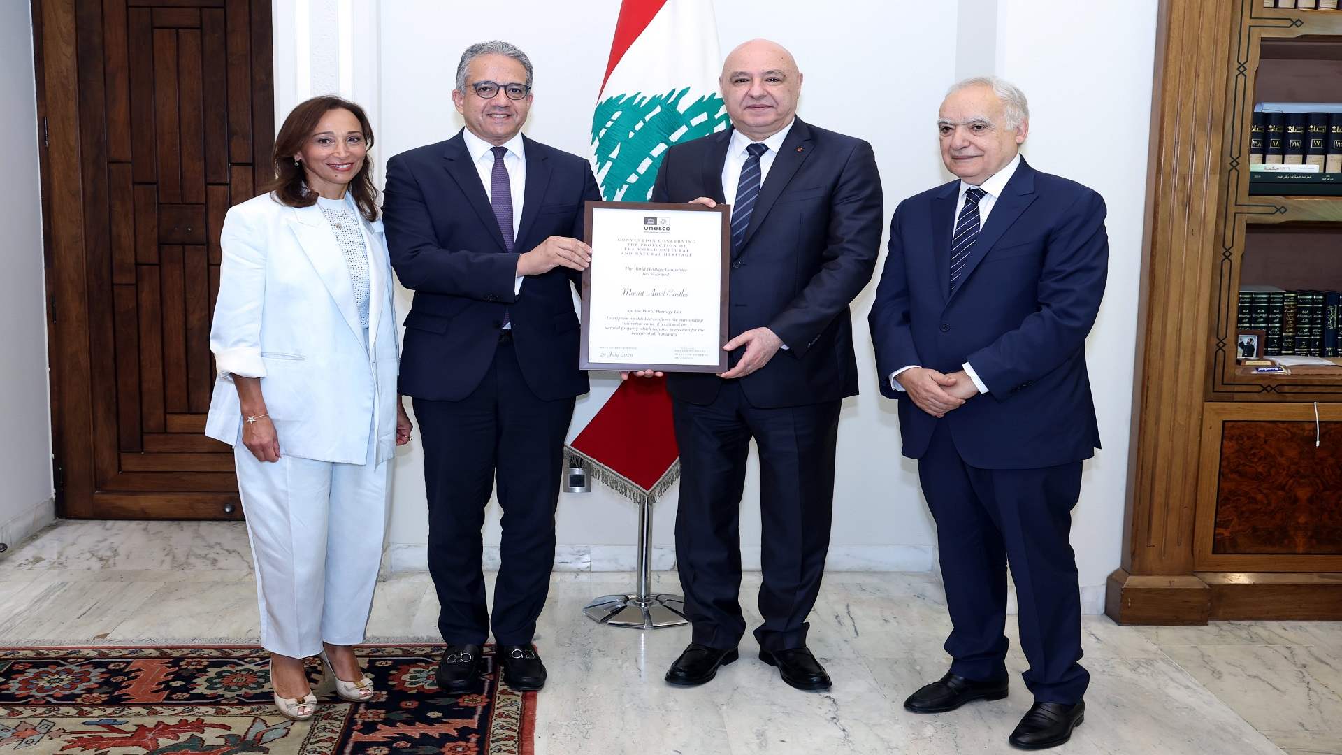 المدير العام لمنظمة الأونيسكو خالد العناني سلّم الرئيس جوزاف عون في حضور وزير الثقافة غسان سلامة شهادة عن قرار الأونيسكو ادراج قلاع جبل عامل في قائمة التراث العالمي المعرّض للخطر والقلاع هي: الشقيف وتبنين وشقرا ودير كيفا وشمع