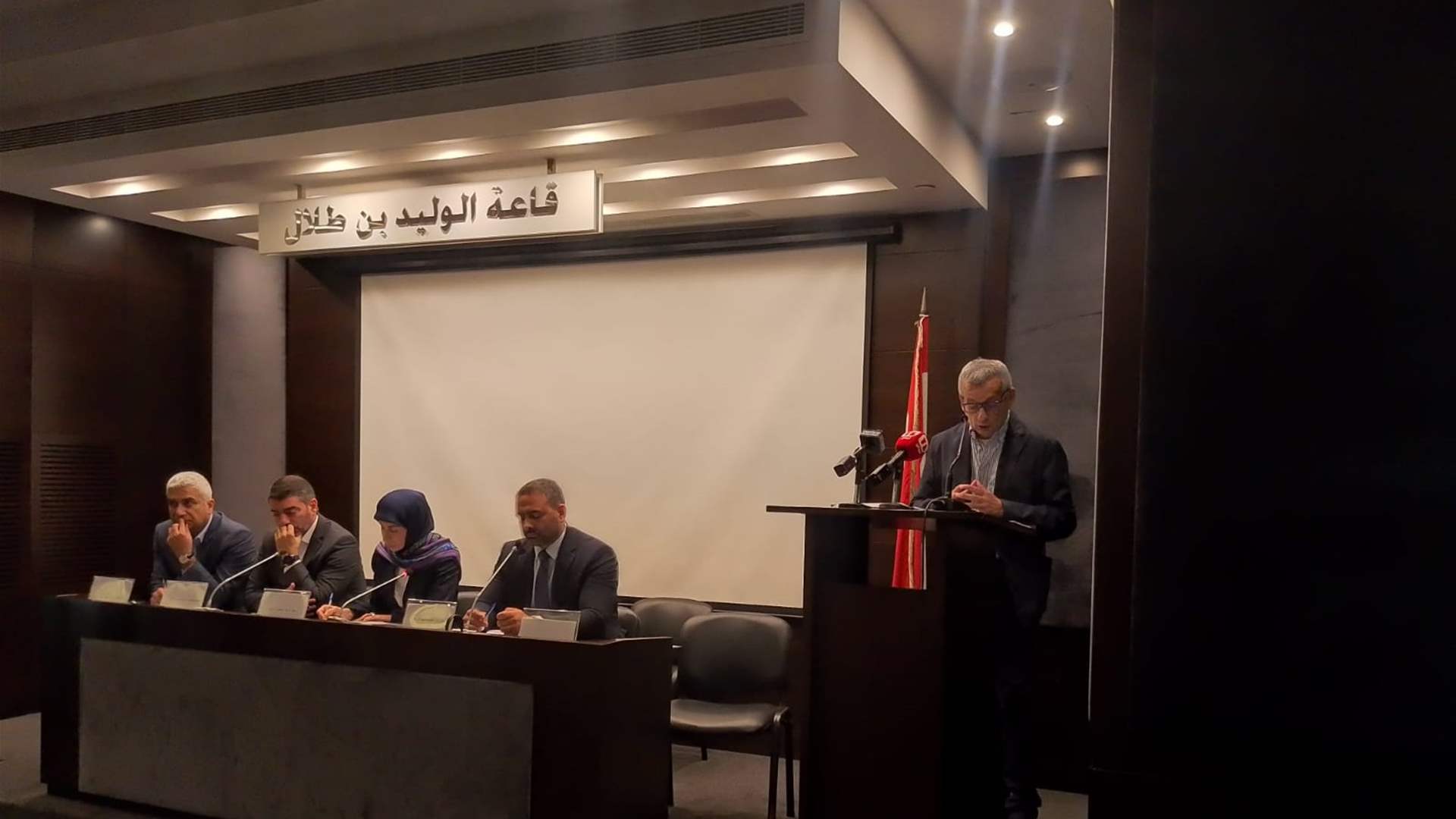 نقابة أصحاب المختبرات الطبية تحذر شركات التأمين وتمهلها شهرا واحدا قبل التصعيد