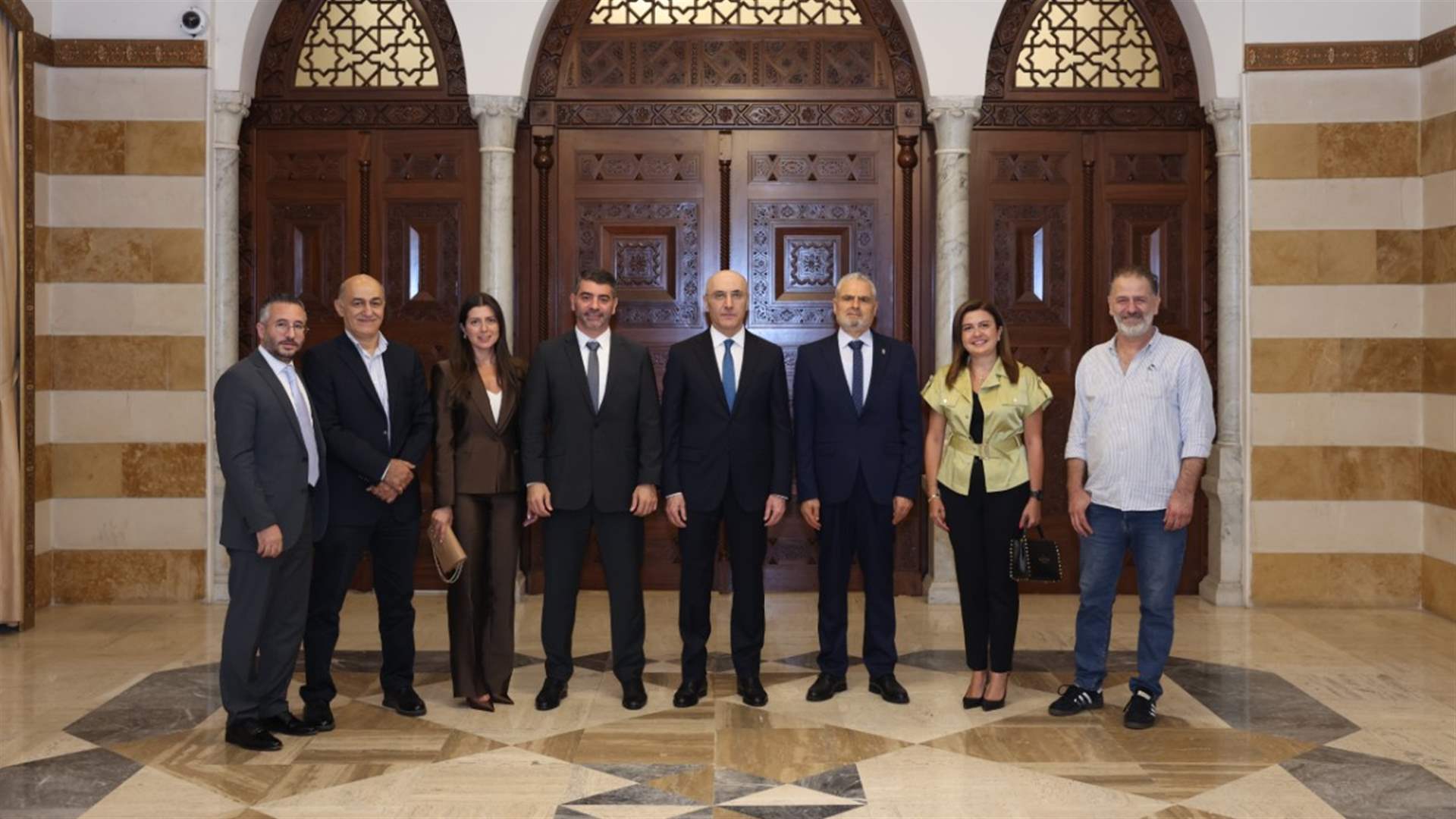 نقيب الصيادلة زار مع وفد وزير الداخلية وعرض معه مطالب القطاع وحماية الصيدليات