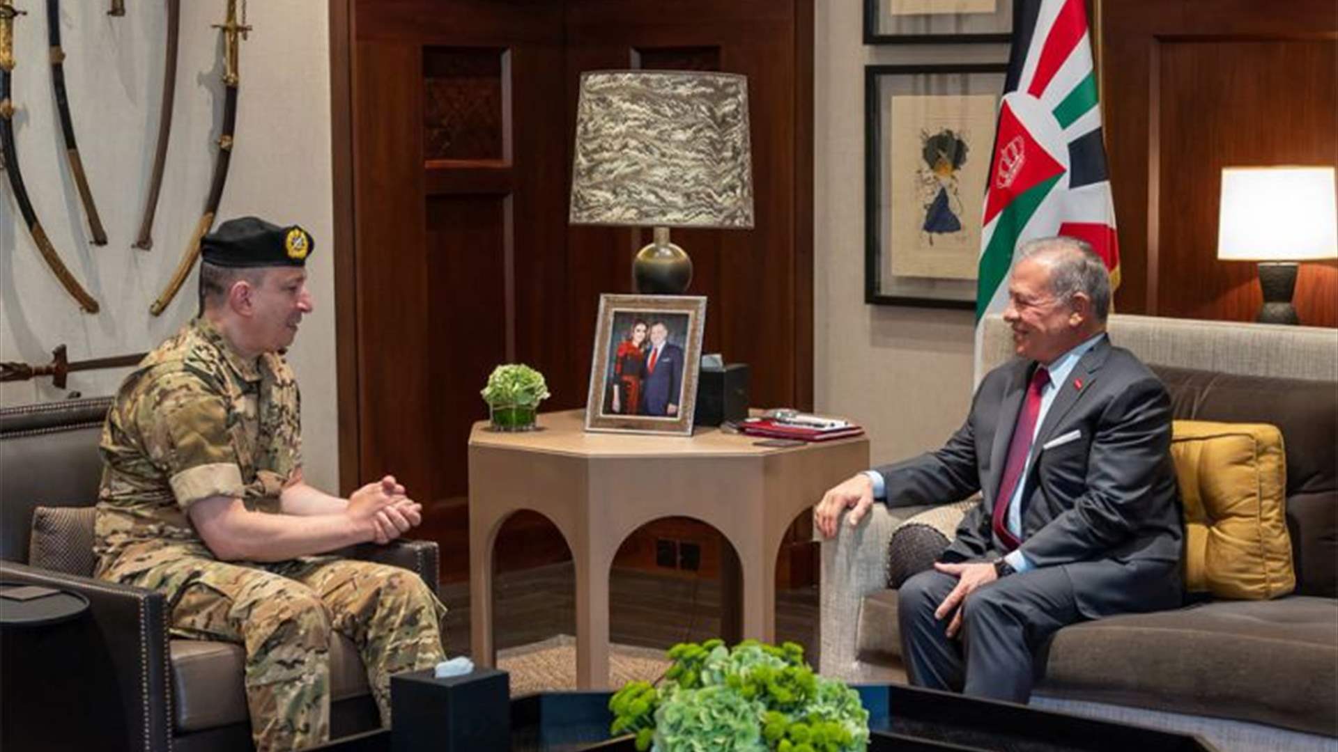 العماد هيكل التقى الملك عبد الله الثاني ورئيس هيئة الأركان المشتركة للقوات المسلحة الأردنية: تأكيد دعم المملكة للبنان والجيش