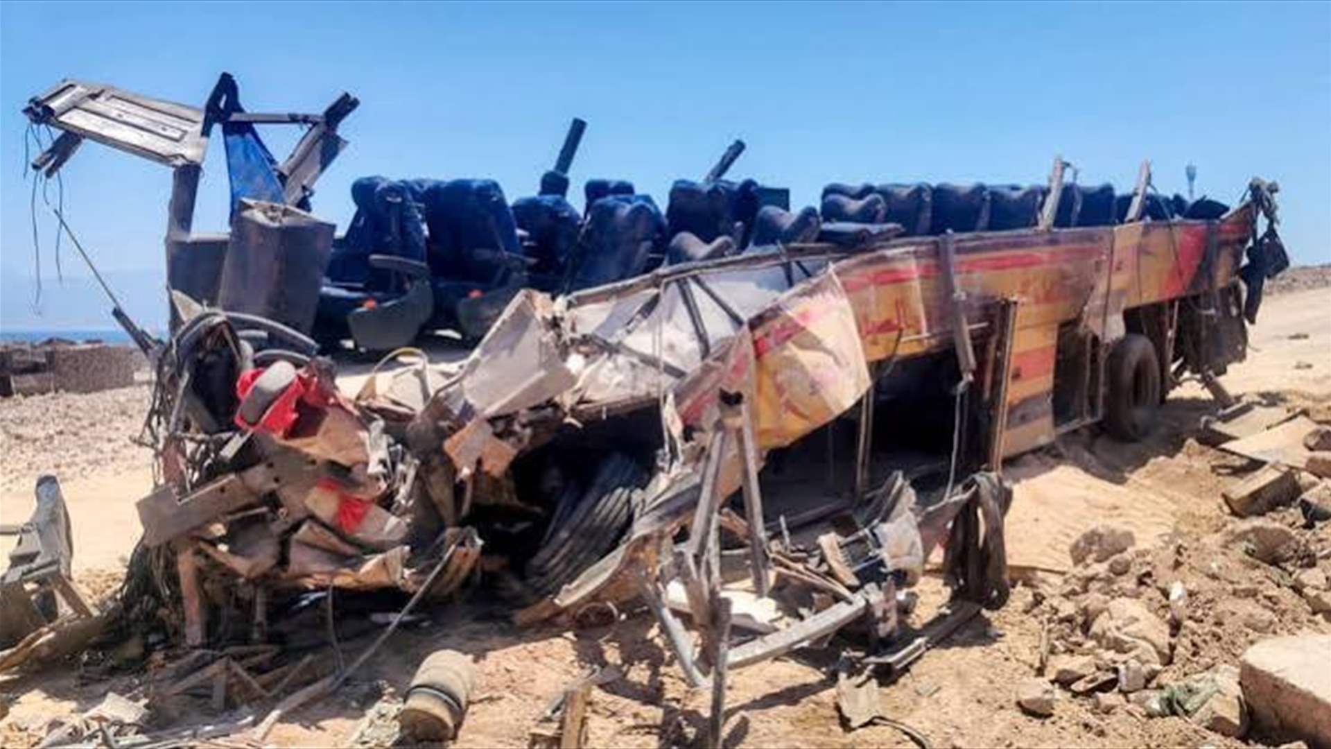 22 قتيلا بينهم عشرة أردنيين بانقلاب حافلة في جنوب سيناء