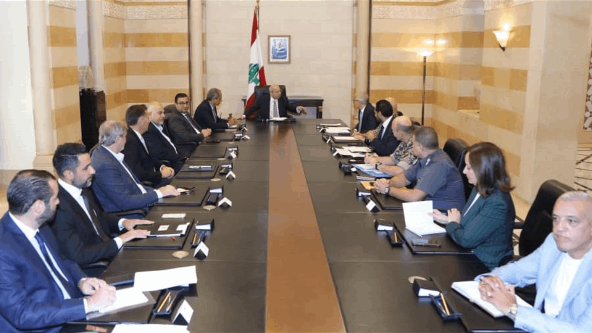 سلام ترأس اجتماعا حضره قباني والنفي وزيدان وعبود بحث في تطوير مرفأ بيروت والنقل العام في العاصمة