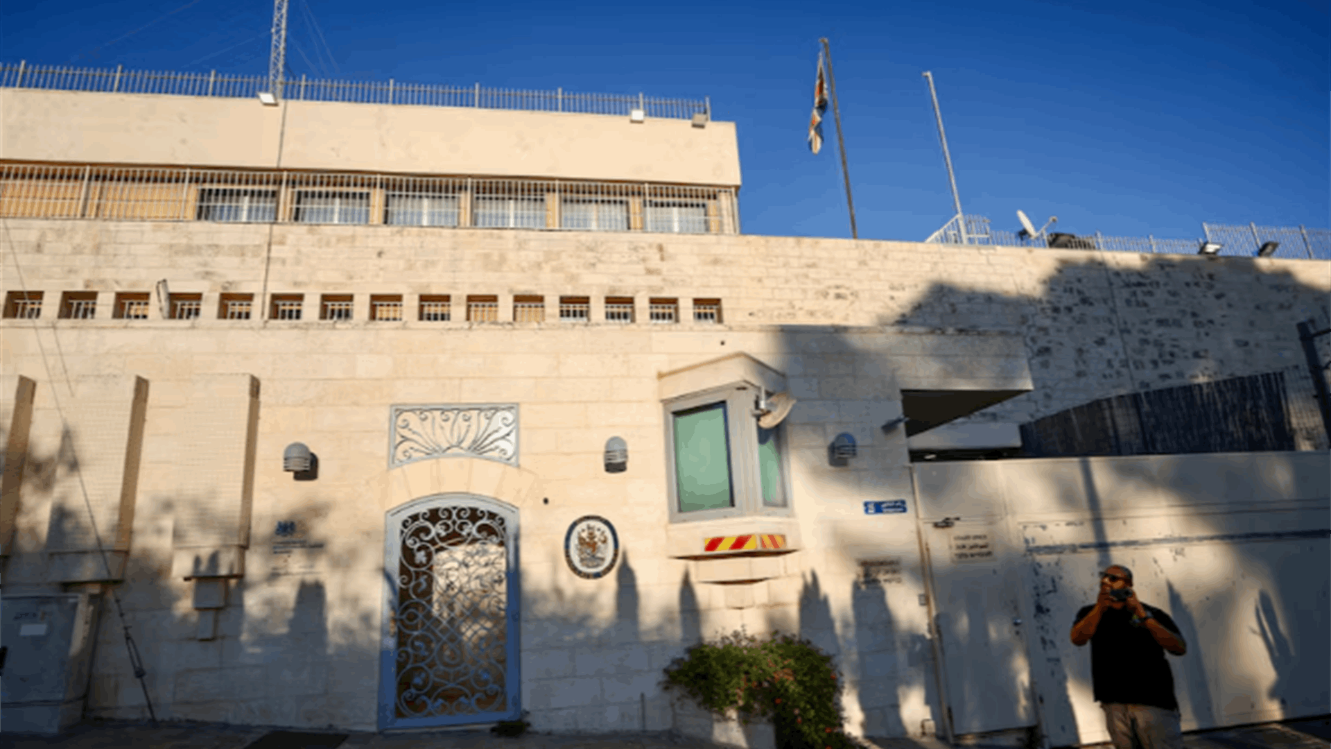 Israel tells British consulate in East Jerusalem to close within 30 days, sources say