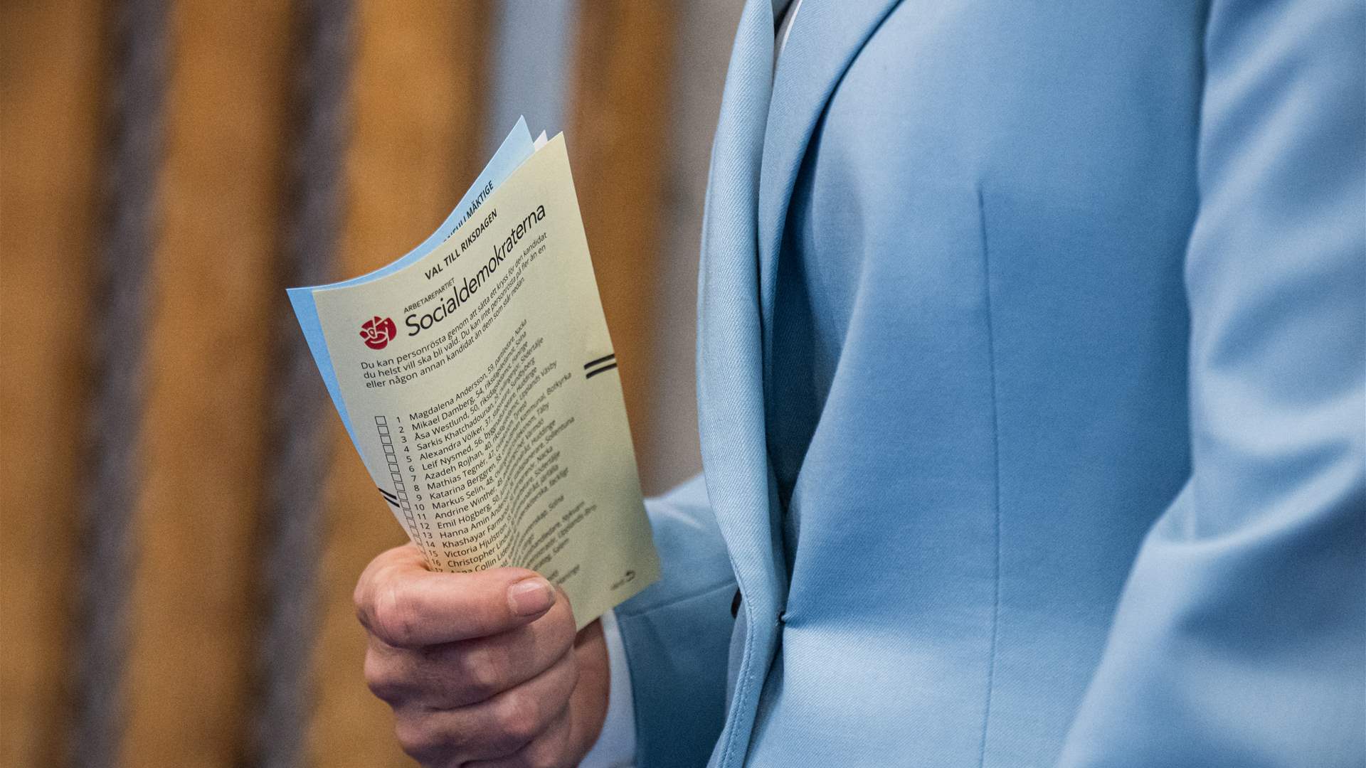 Swedes vote in election that could usher far right into government