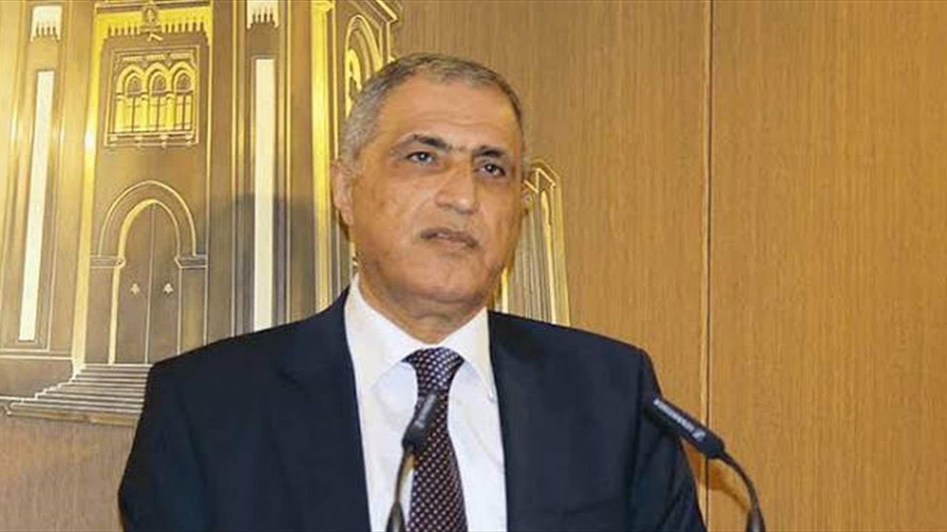هاشم طالب الحكومة بالالتفات إلى أبناء القرى الجنوبية وحاجاتهم