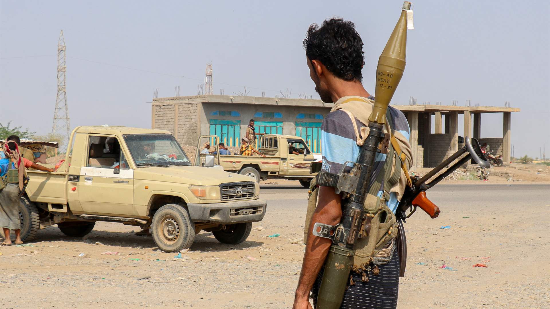 الحوثيون يتهمون السعودية بشن أكثر من 50 غارة على مناطقهم في الساعات الأربع والعشرين الماضية