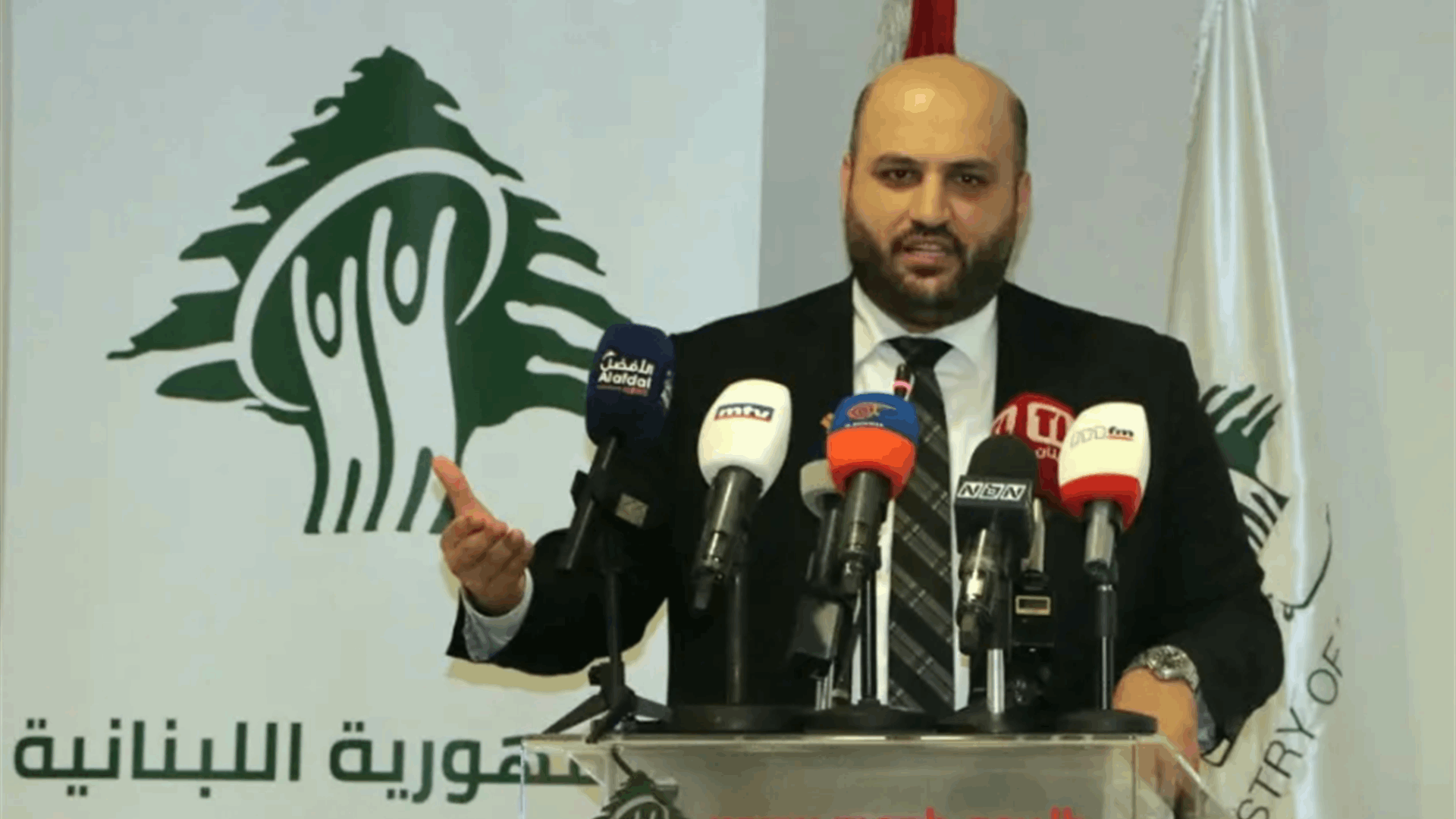 وزير الصحة أطلق مبادرة "نَفَس" لتعزيز صحة الموظفين ووقايتهم من الأمراض