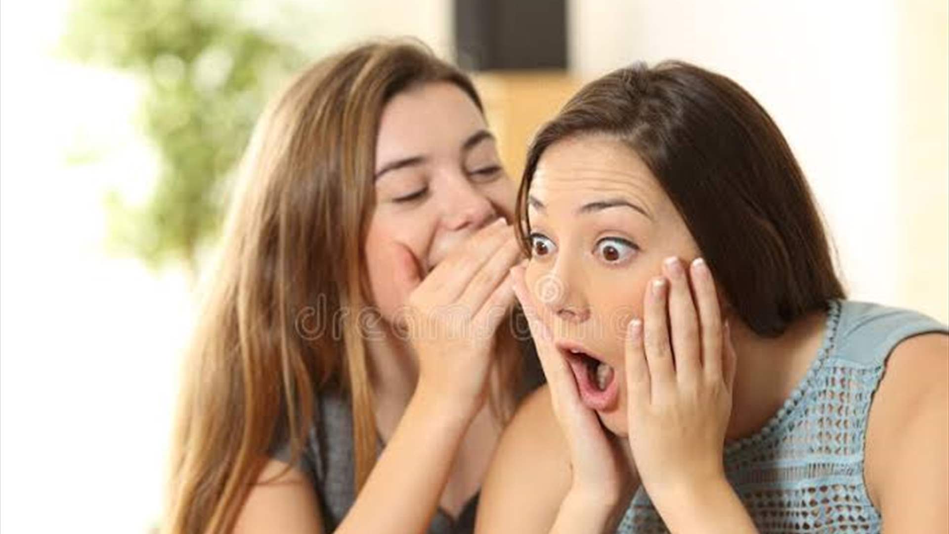 "صديقتي قالت لي"… متى تتحوّل الفضفضة للصديقات إلى تهديد صامت للزواج؟